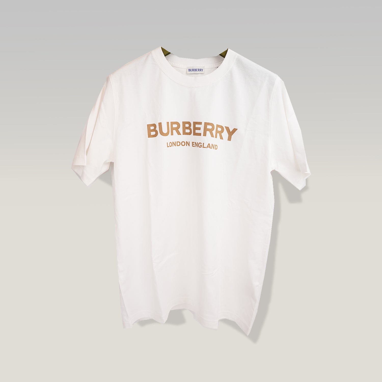 Burberry 'Ellison' London Logo Print T-Shirt White – BRAND ON VINTAGE