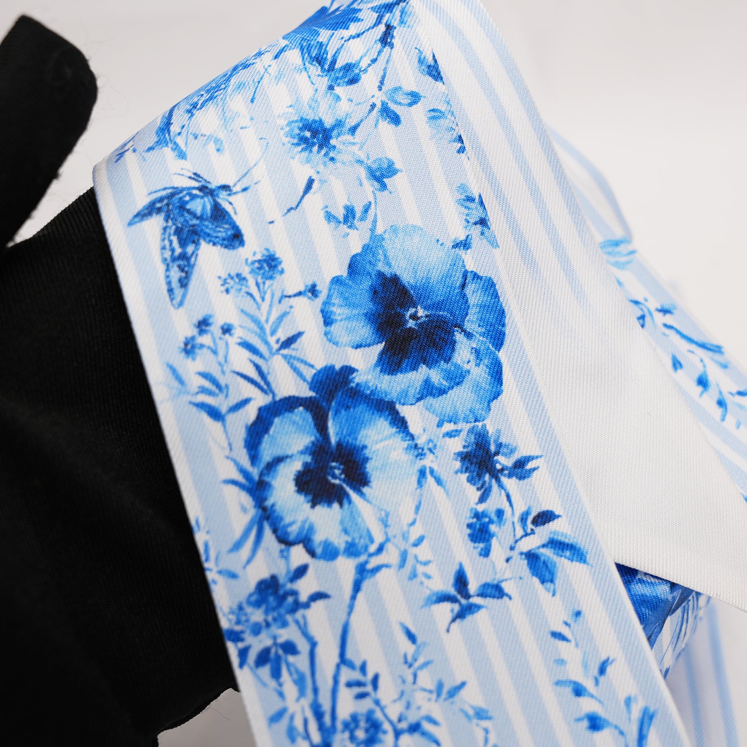 Dior Foulard Mitzah in Seta Blu con Stampa Floreale Toile de Jouy