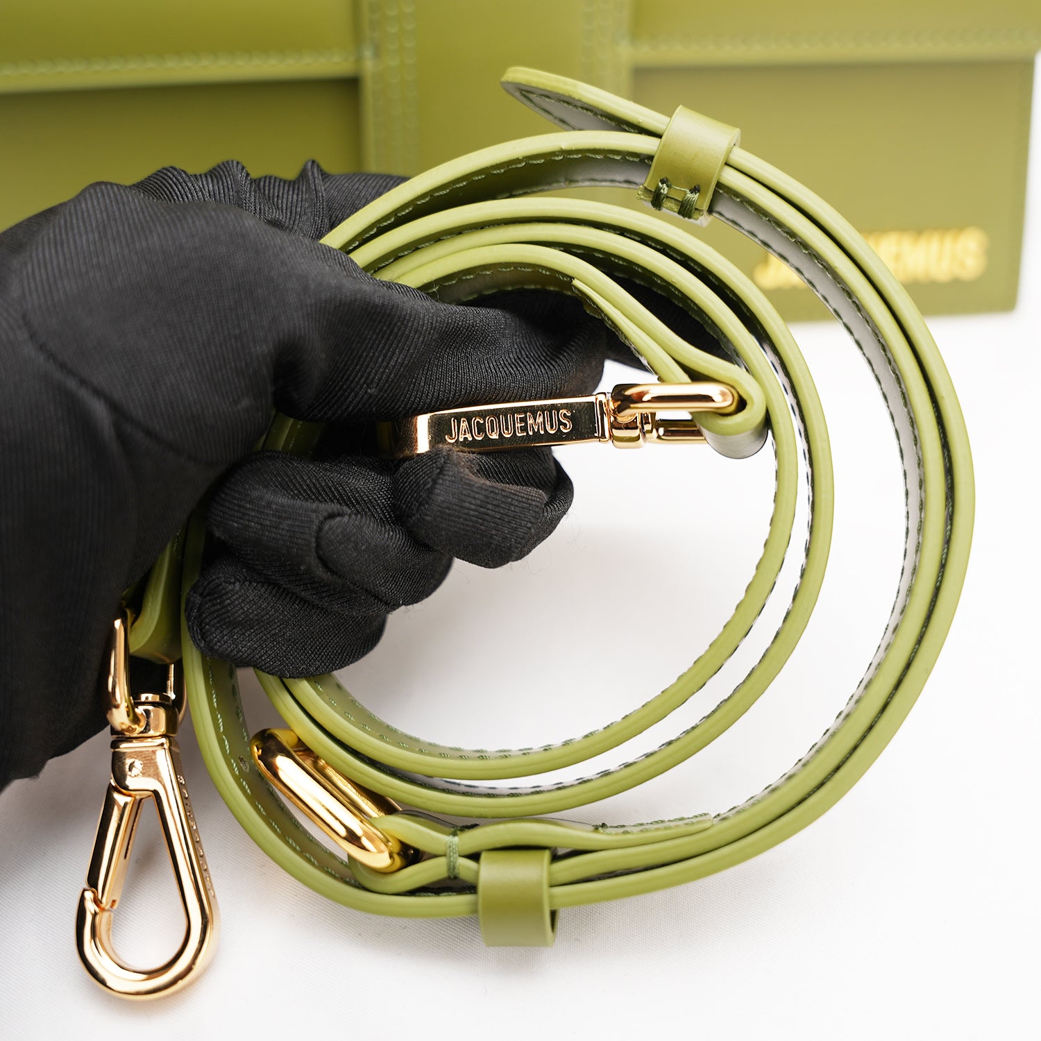 Jacquemus Le Grand Bambino Khaki in Pelle con Manico e Tracolla