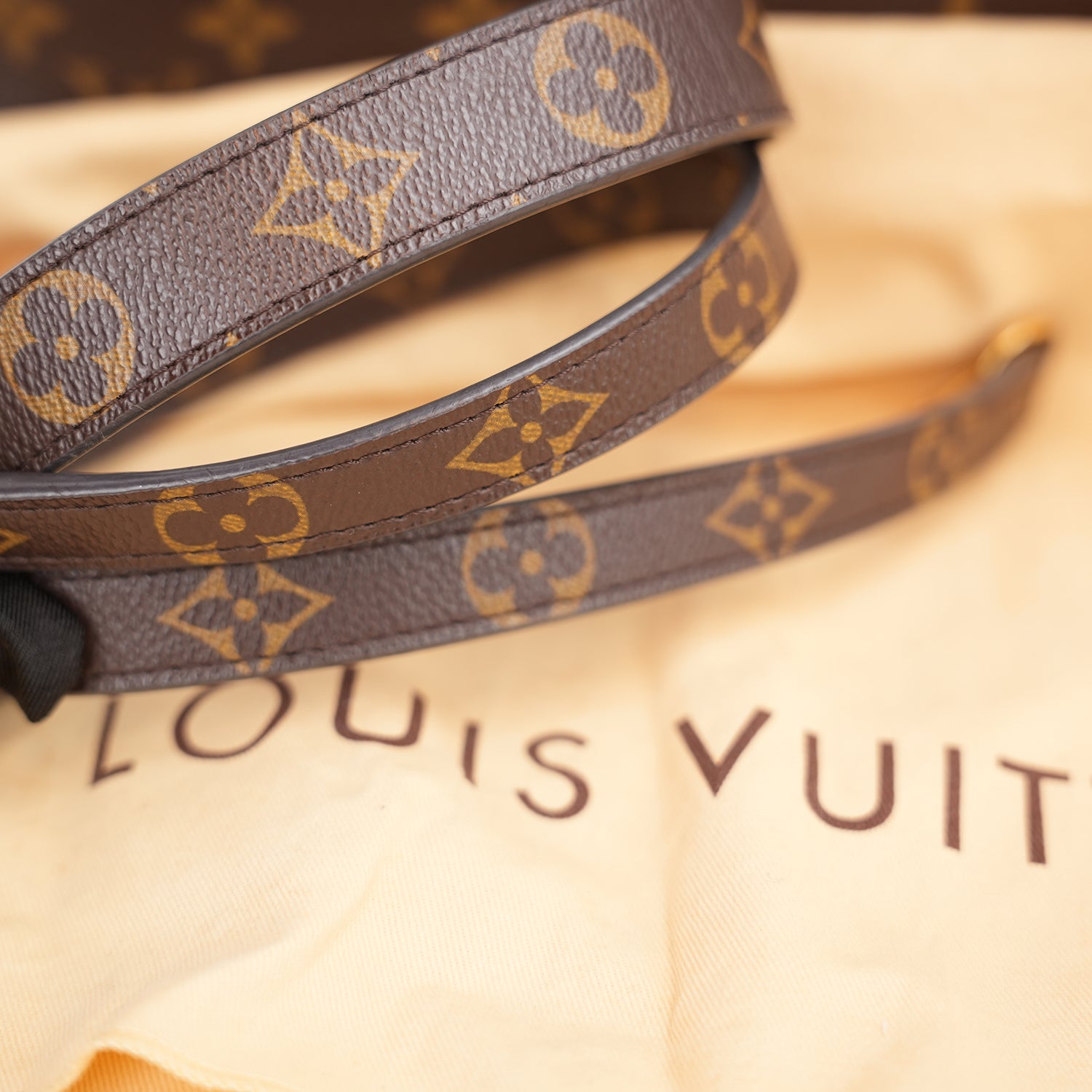 Louis Vuitton Montaigne BB Monogram Handbag Brown Coated Canvas & Leather Top Handle Shoulder Bag