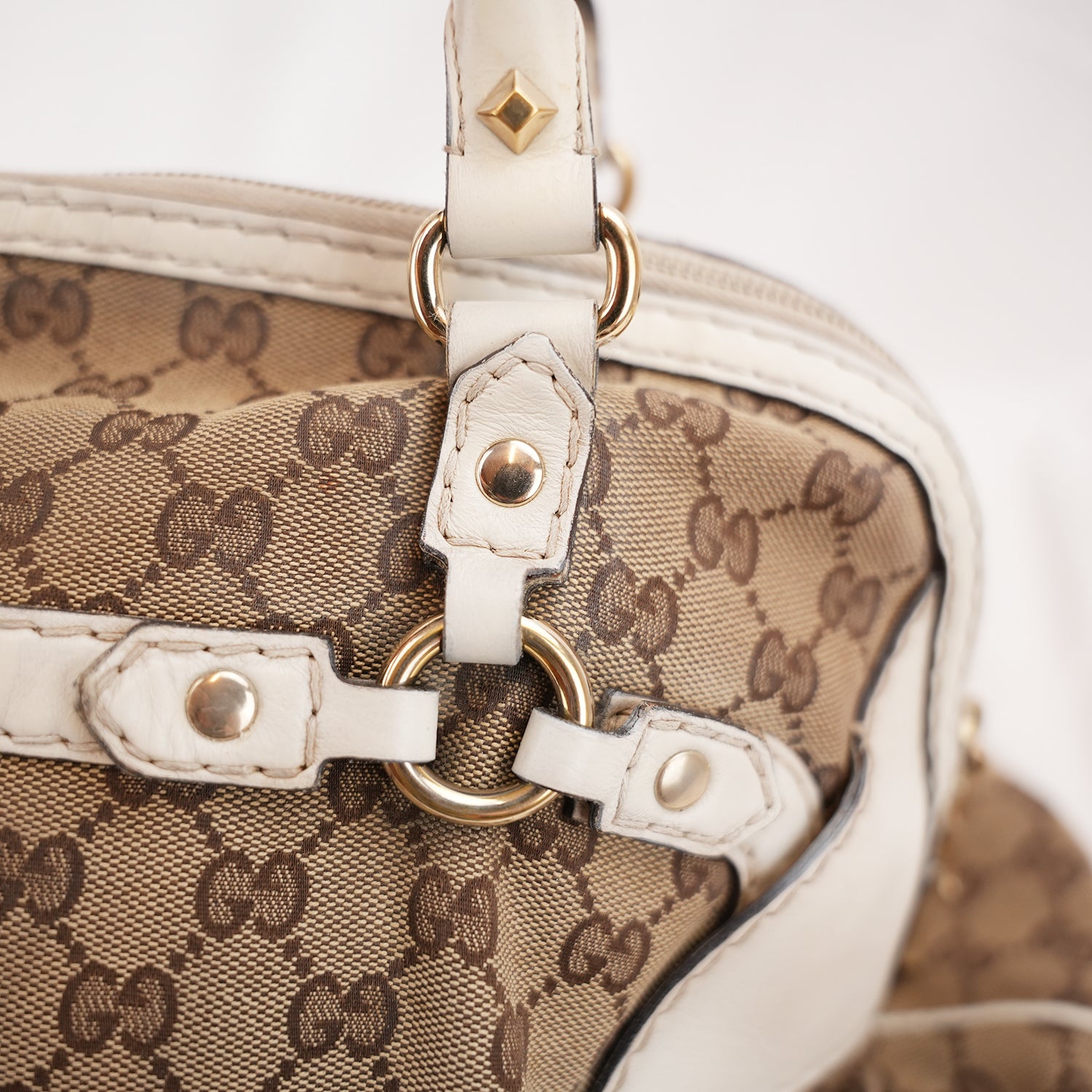 Gucci Borsa a Spalla Grande Vintage in Tela GG Beige e Pelle Bianca