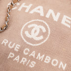 Chanel Deauville Tote Bag Media in Tessuto Marrone con Logo Ricamato e Manici in Pelle – Serie 18
