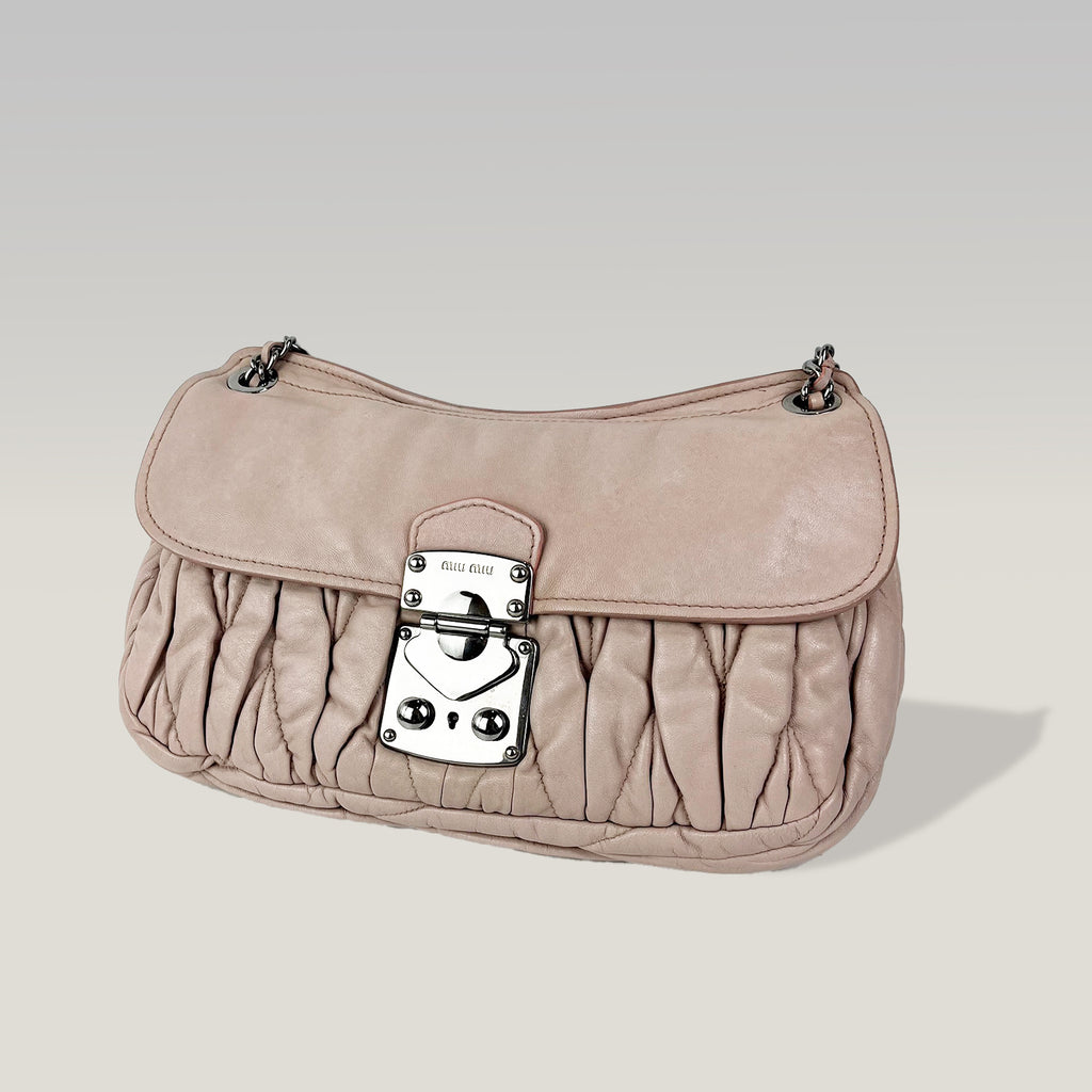 Miu Miu Coffer Small in Pelle Matelassé Cipria con Tracolla