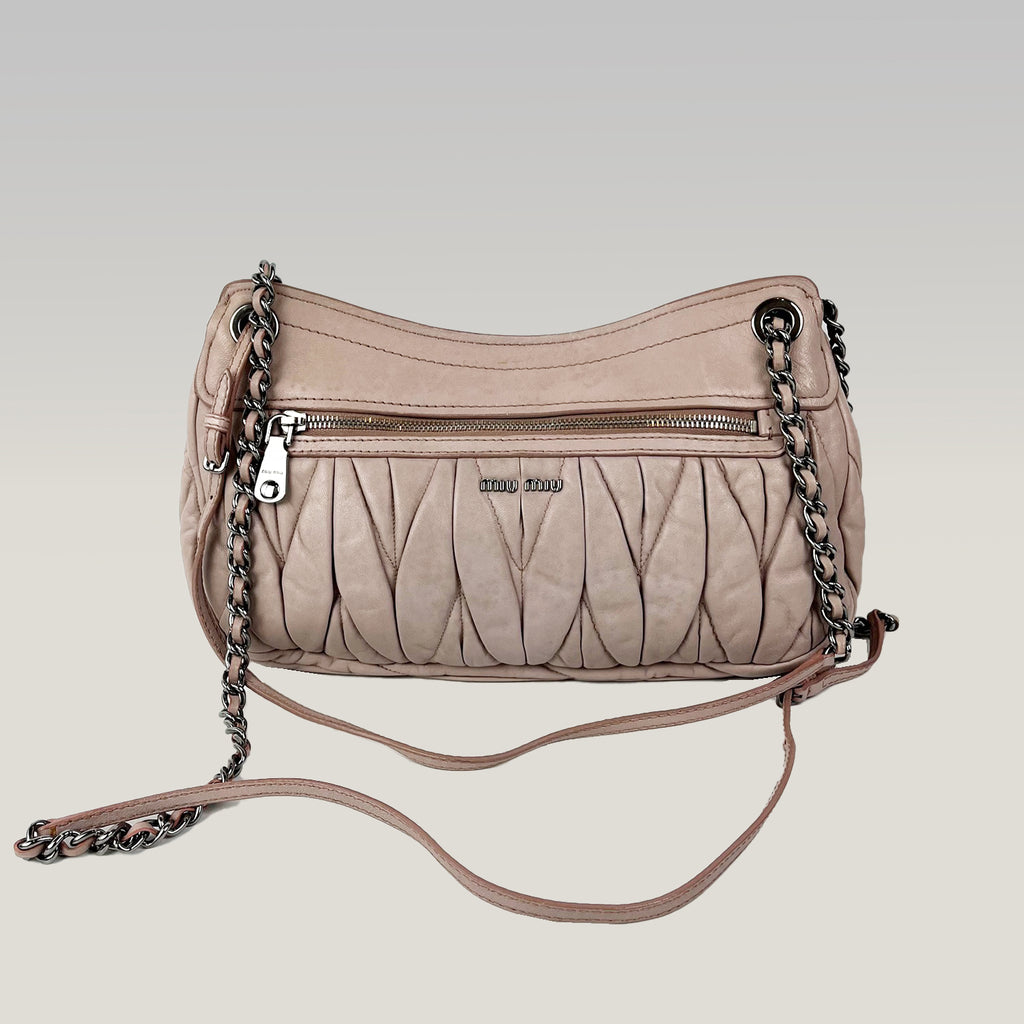 Miu Miu Coffer Small in Pelle Matelassé Cipria con Tracolla