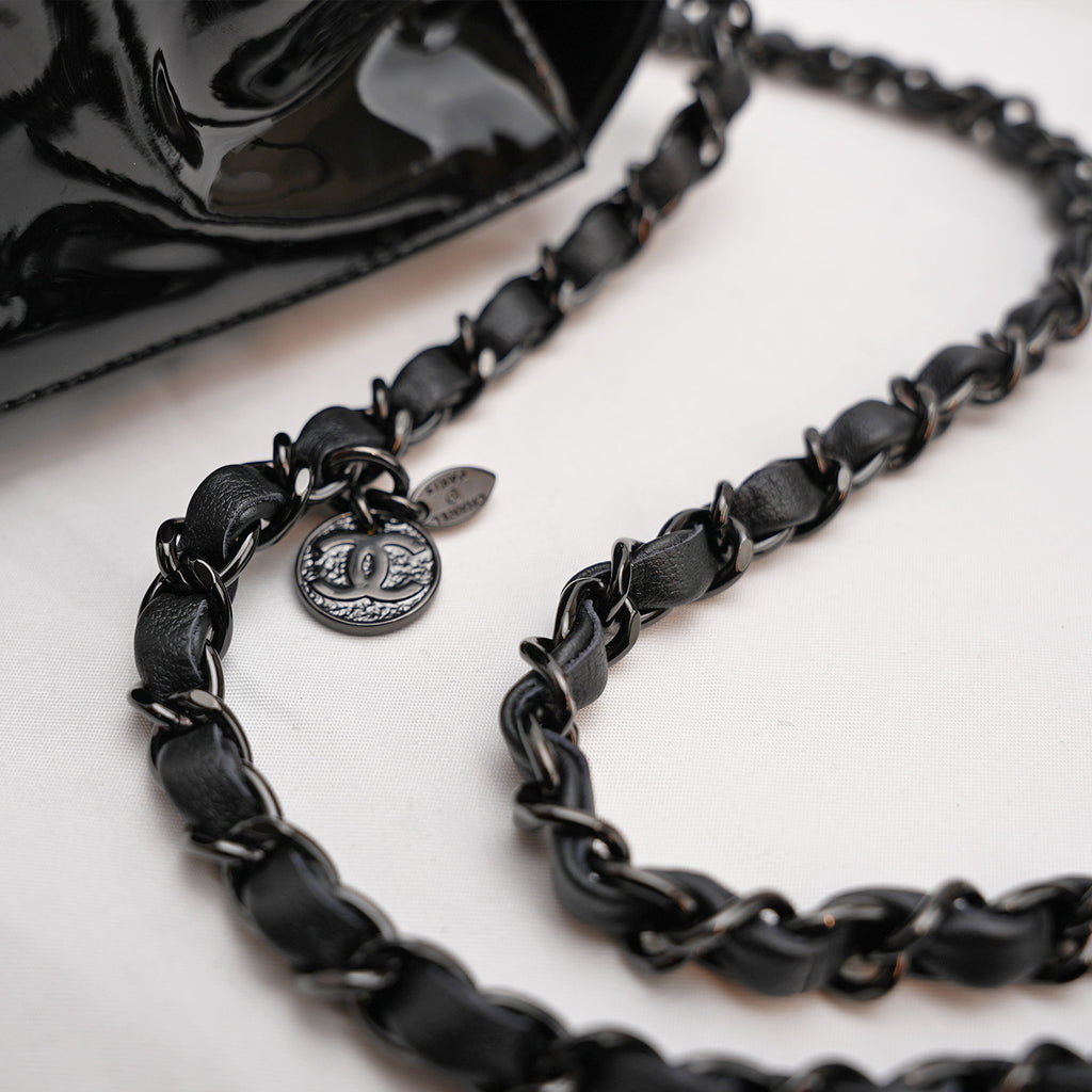 Chanel Borsa a Patta Piccola in Pelle di Vitello Verniciata