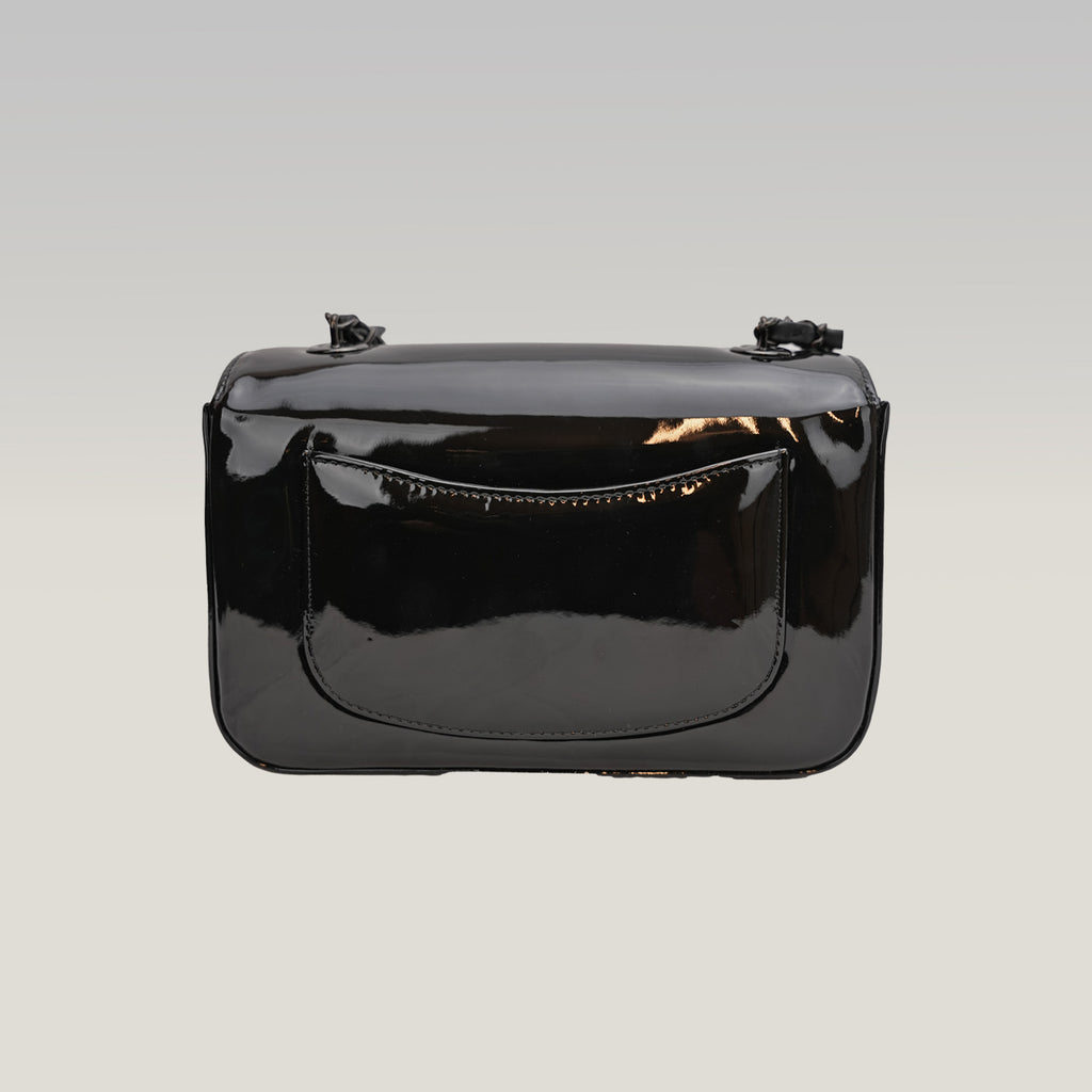 Chanel Borsa a Patta Piccola in Pelle di Vitello Verniciata