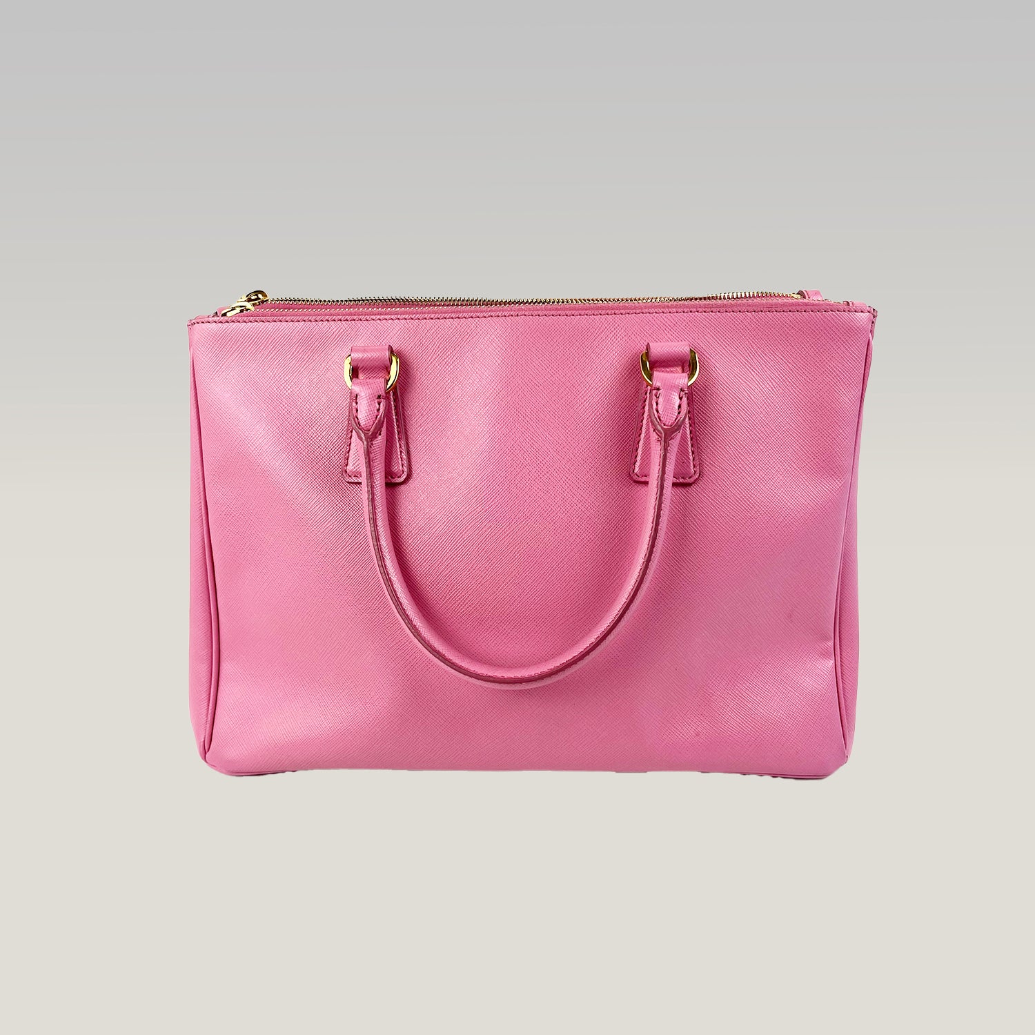 Prada Galleria Small Bag in Pelle Saffiano Rosa con Tracolla e Doppio Manico