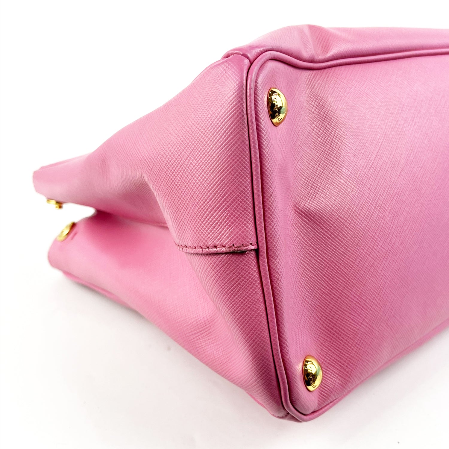 Prada Galleria Small Bag in Pelle Saffiano Rosa con Tracolla e Doppio Manico