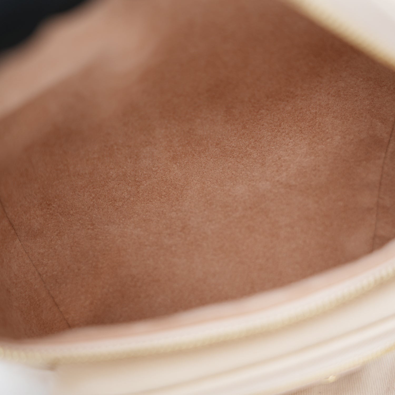 Louis Vuitton Mini Bumbag in pelle Monogram Empreinte sabbia