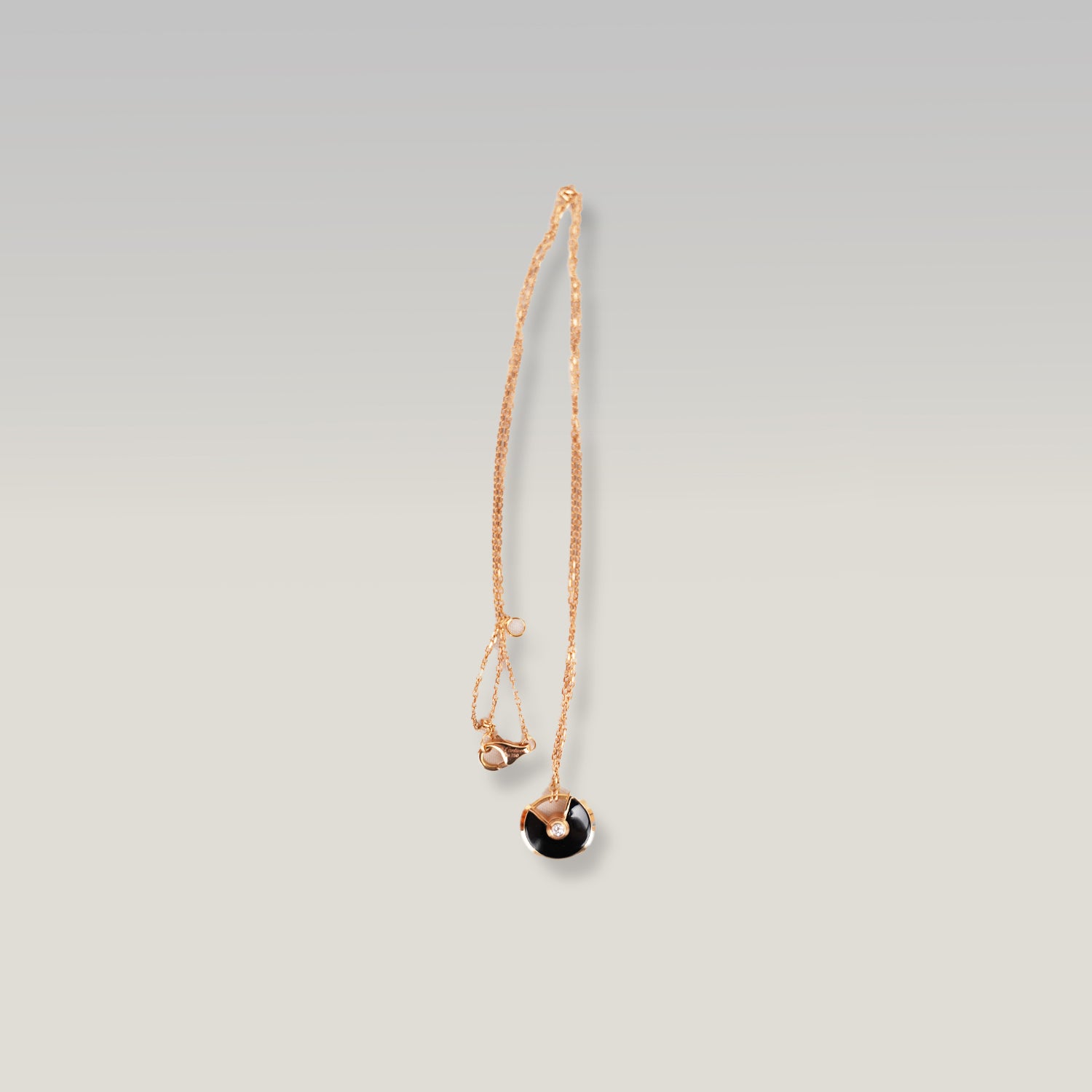 Cartier Amulette de Cartier Collana in Oro Rosa con Onice Nera e Diamante – Collana Donna