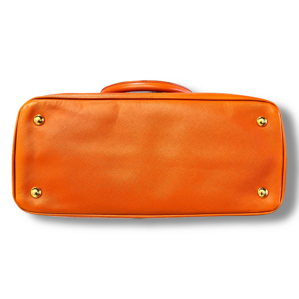 Prada Galleria Small in Pelle Saffiano Arancione
