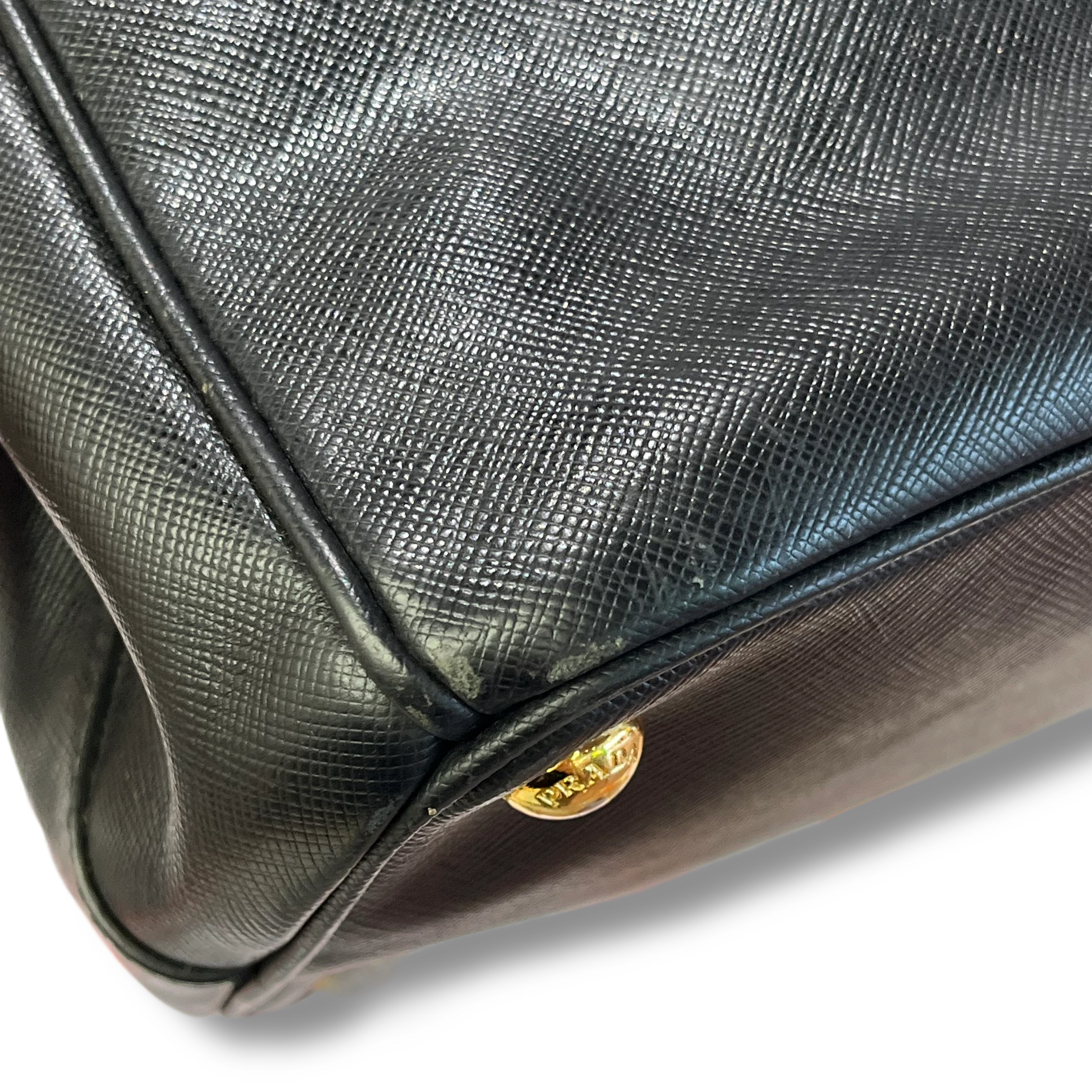 Prada Galleria Small in Pelle Saffiano Nera