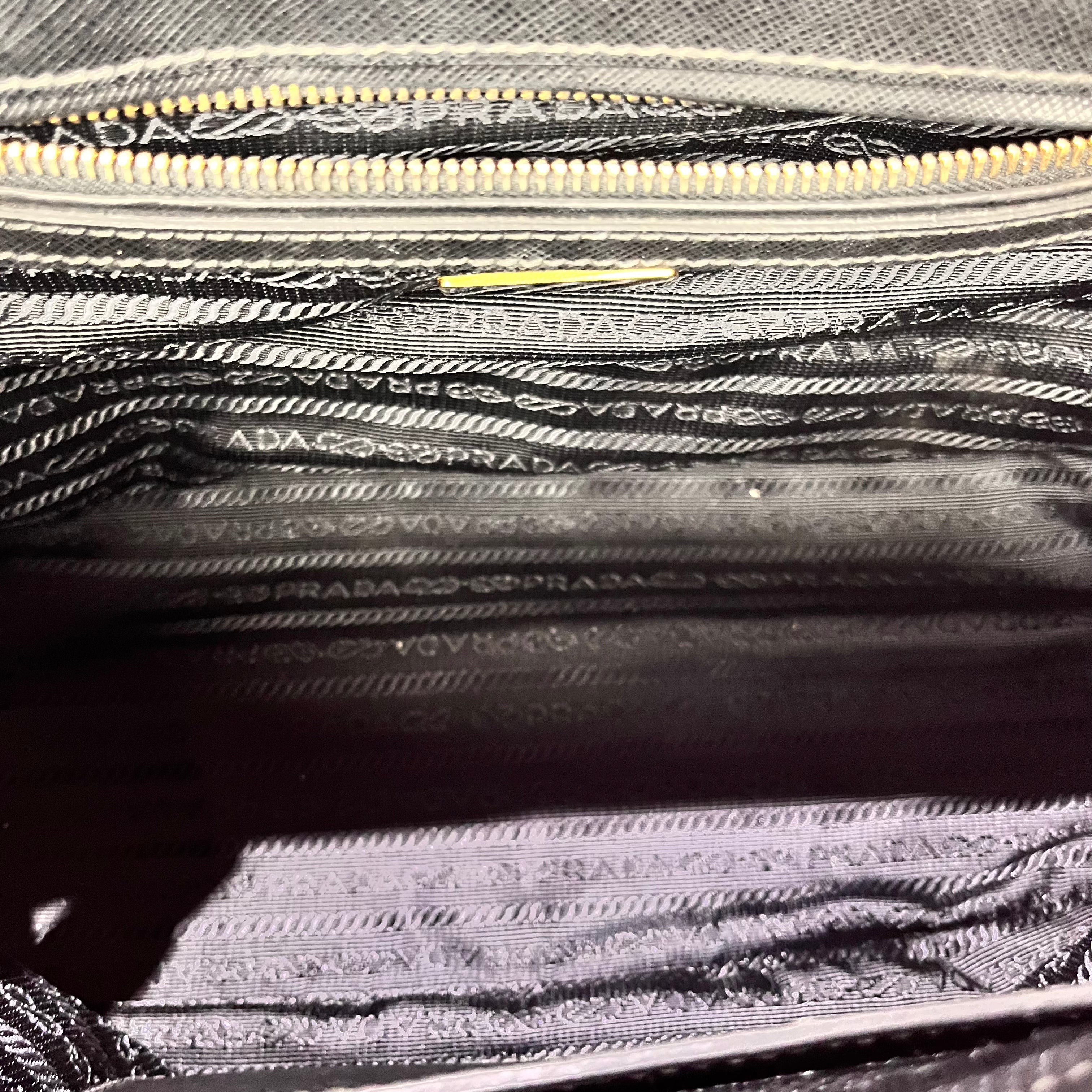 Small Prada Galleria Saffiano leather bag Black