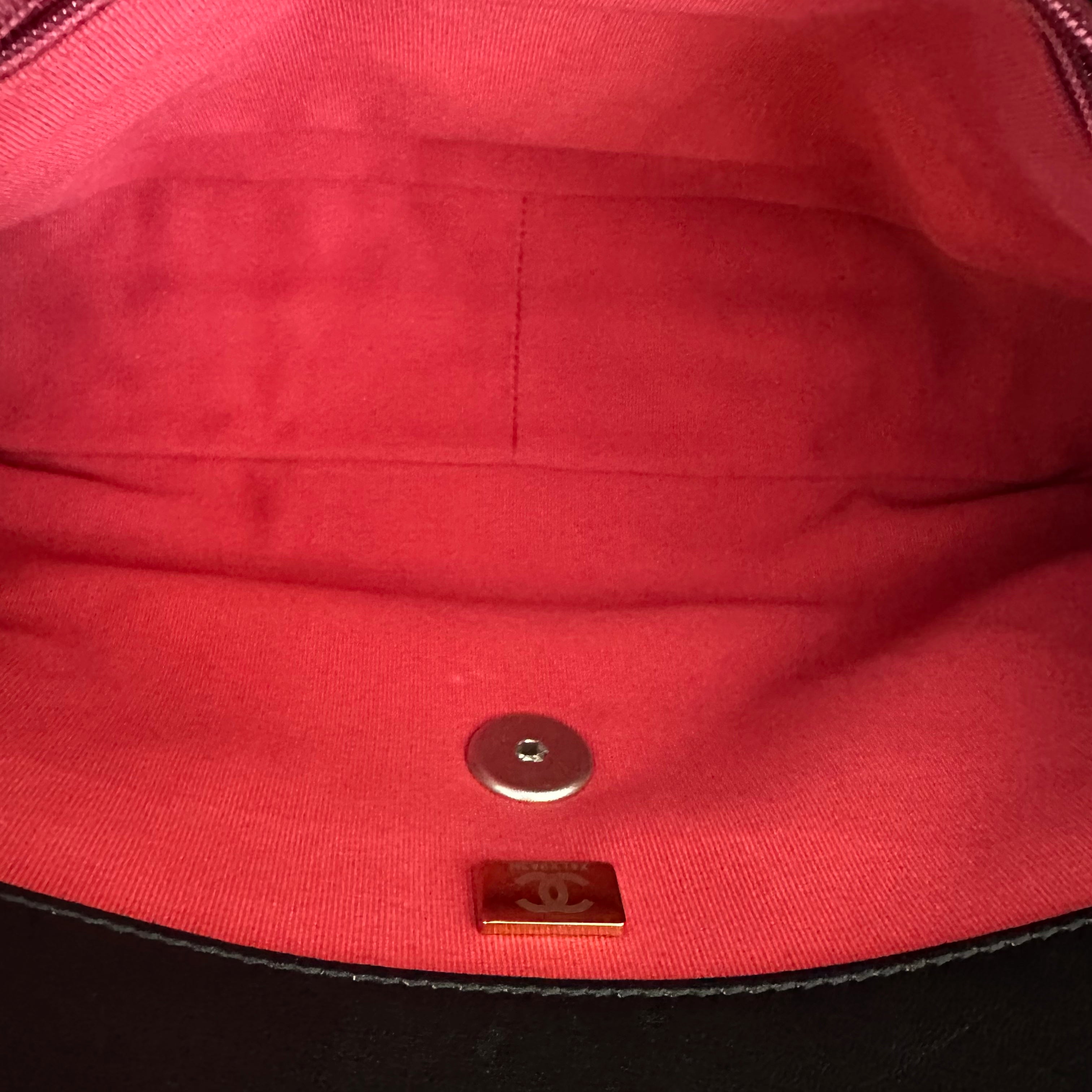 Chanel Medium 19 Flap Bag