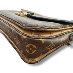 Louis Vuitton Pochette Métis in Monogram