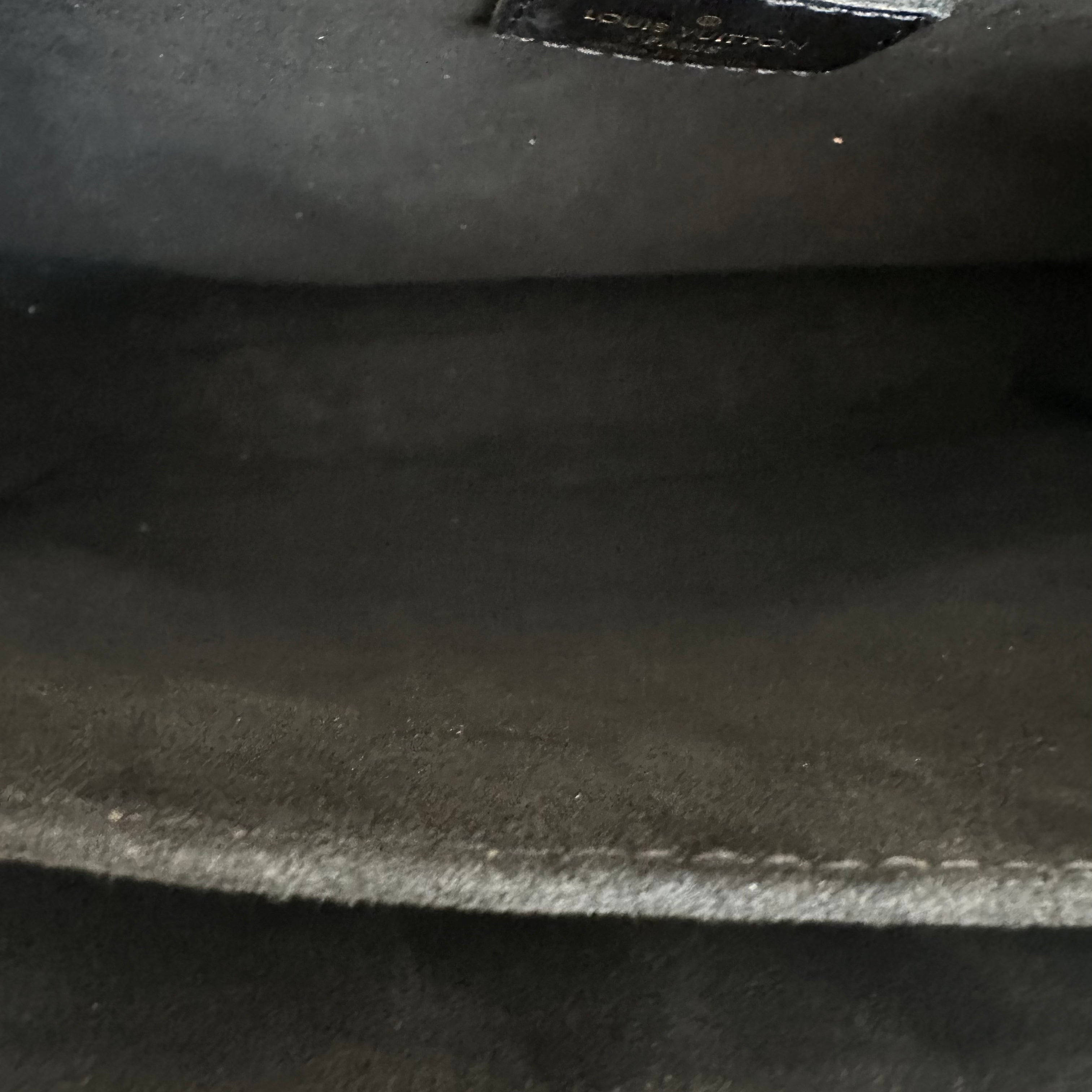 Louis Vuitton Pochette Métis in Monogram