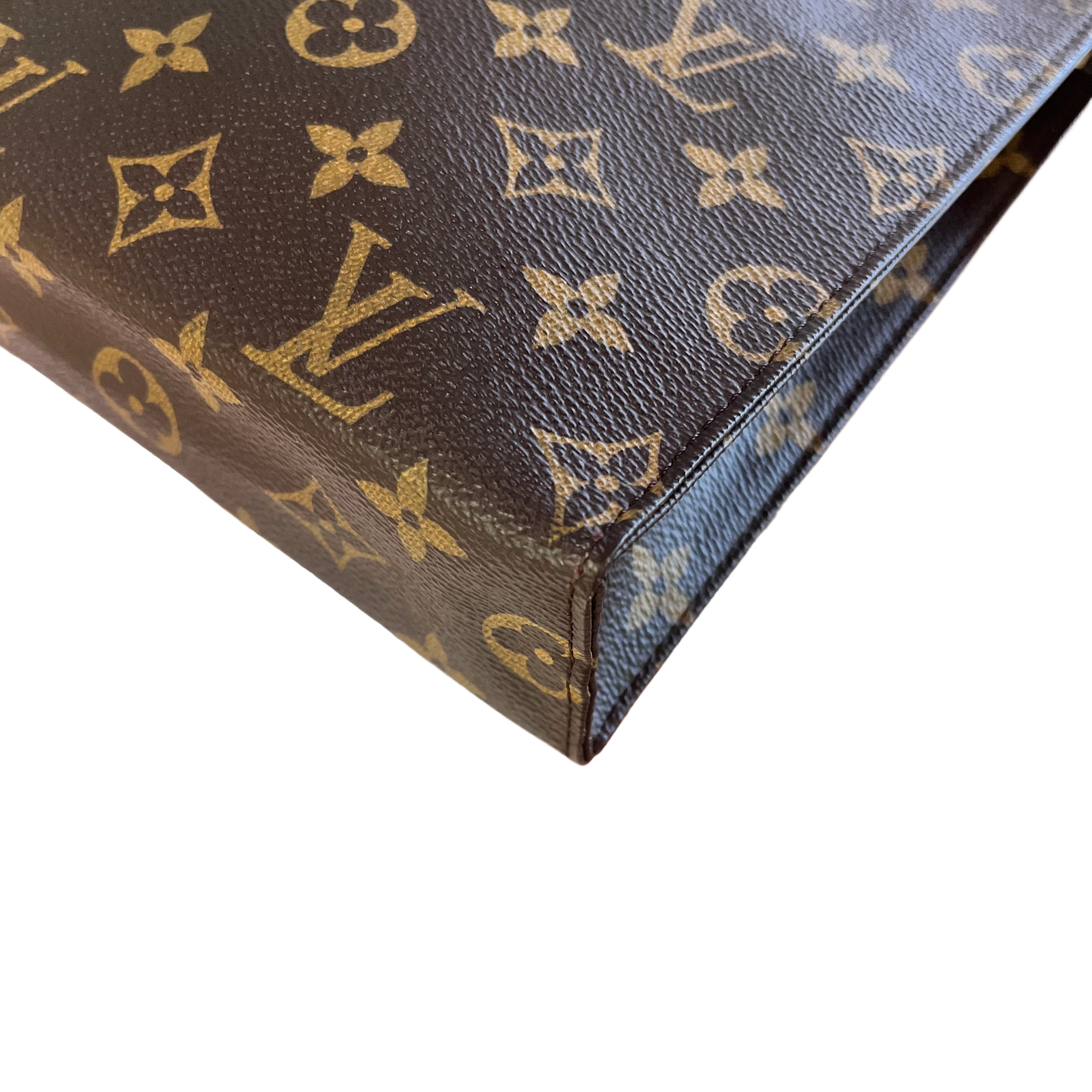 Louis Vuitton Pochette Toilette Monogram