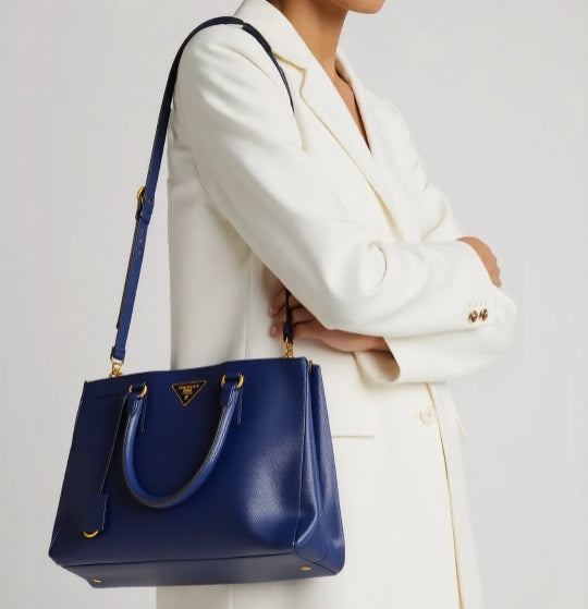 Prada Galleria Double Zip Medium in Pelle Saffiano Lux Blu Scuro