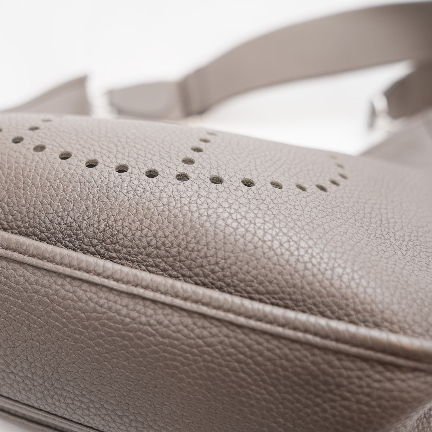 Hermès Evelyne 29 nera in pelle Clemence con ferramenta argentata