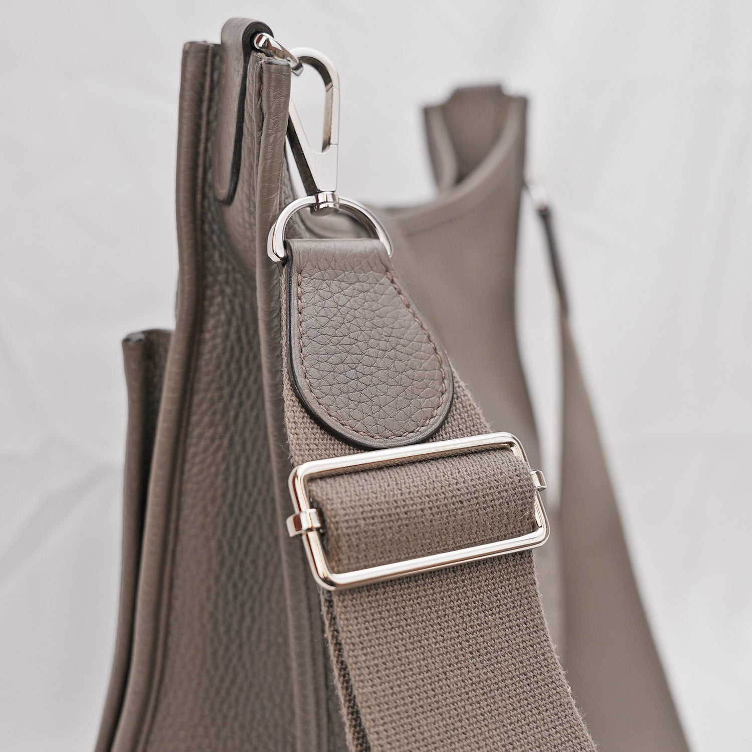 Hermès Evelyne 29 nera in pelle Clemence con ferramenta argentata