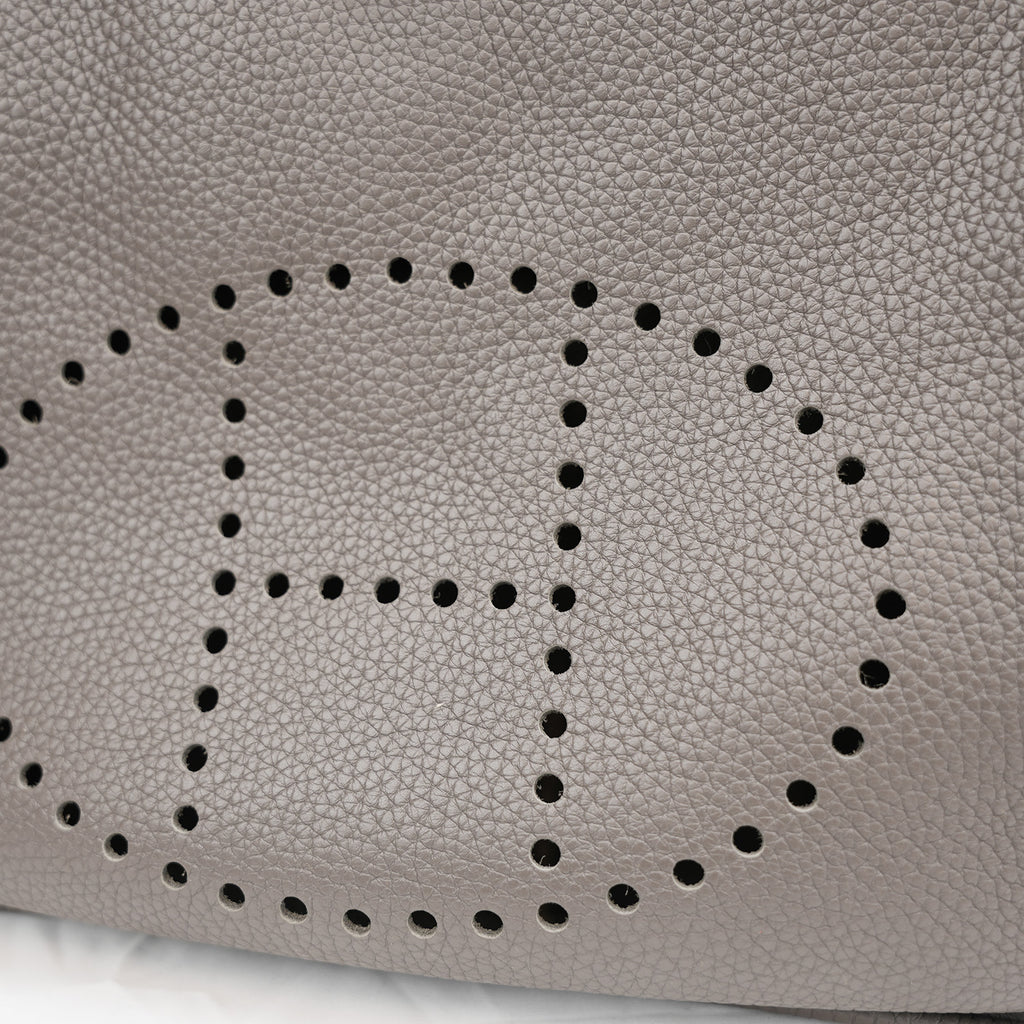 Hermès Evelyne 29 nera in pelle Clemence con ferramenta argentata