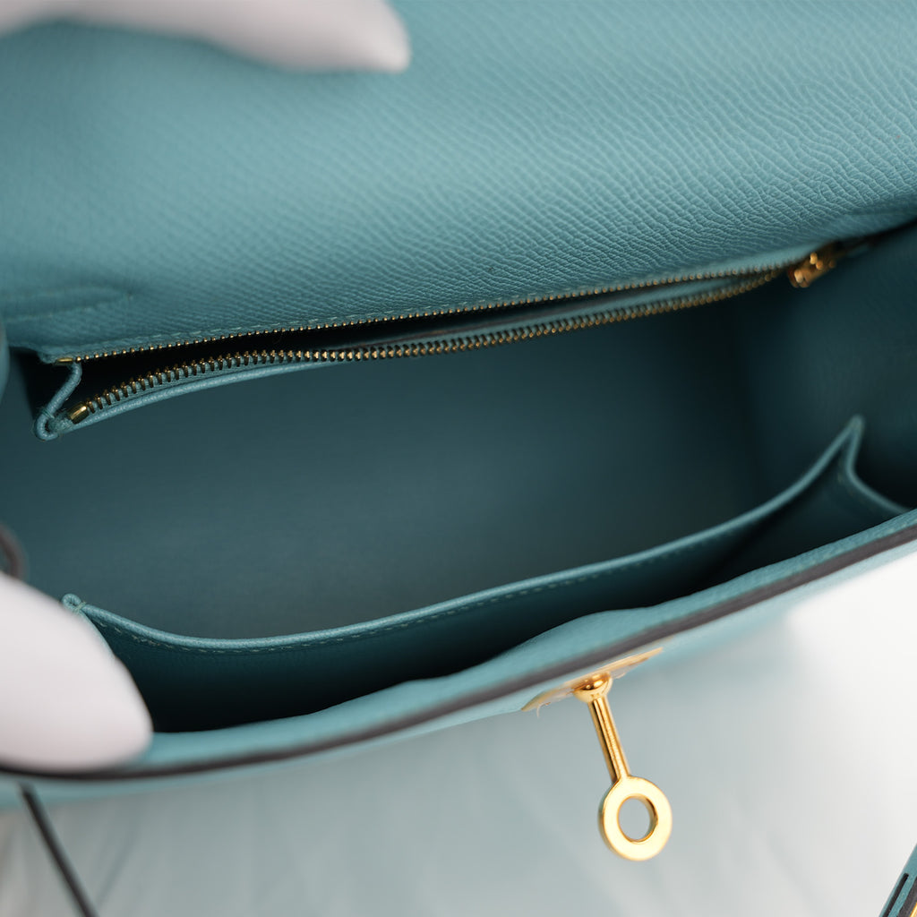 Hermès Kelly 25 in pelle Epsom colore Bleu Macaron
