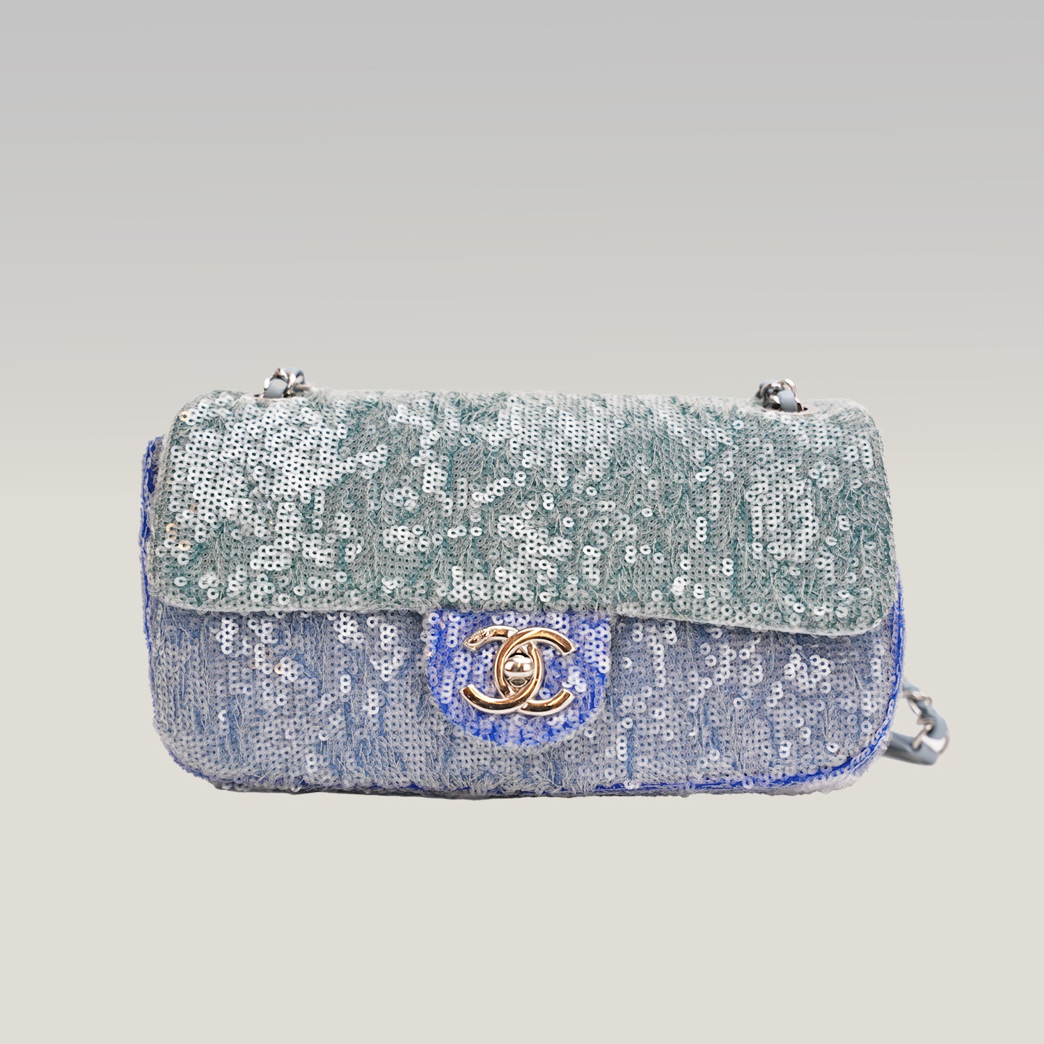 Chanel Classic Flap 25 Limitata con Paillettes Azzurre – 2018