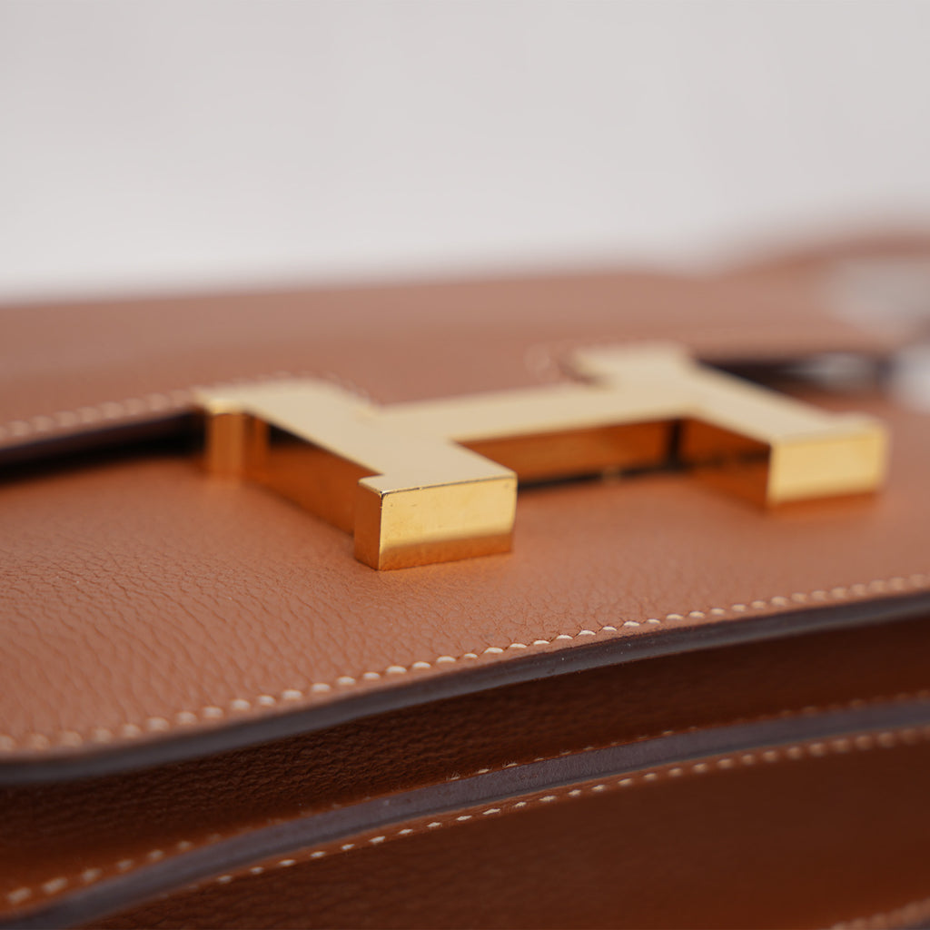 Hermès Constance 19 in Gold Barenia leather with gold hardware 