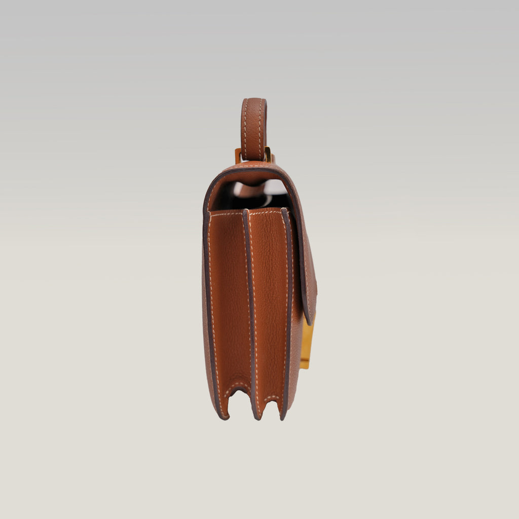 Hermès Constance 19 in Gold Barenia leather with gold hardware 