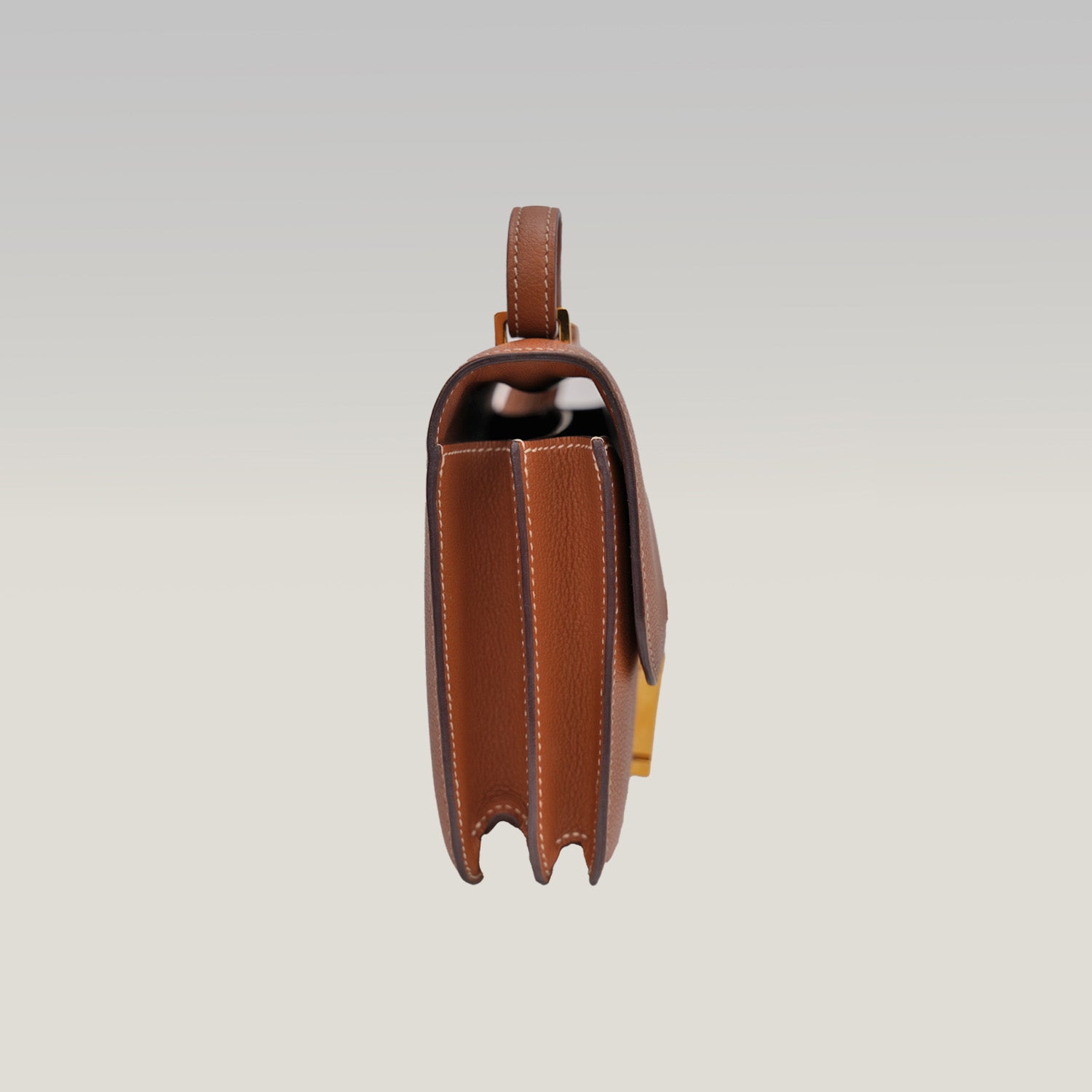 Hermès Constance 19 in Gold Barenia leather with gold hardware 