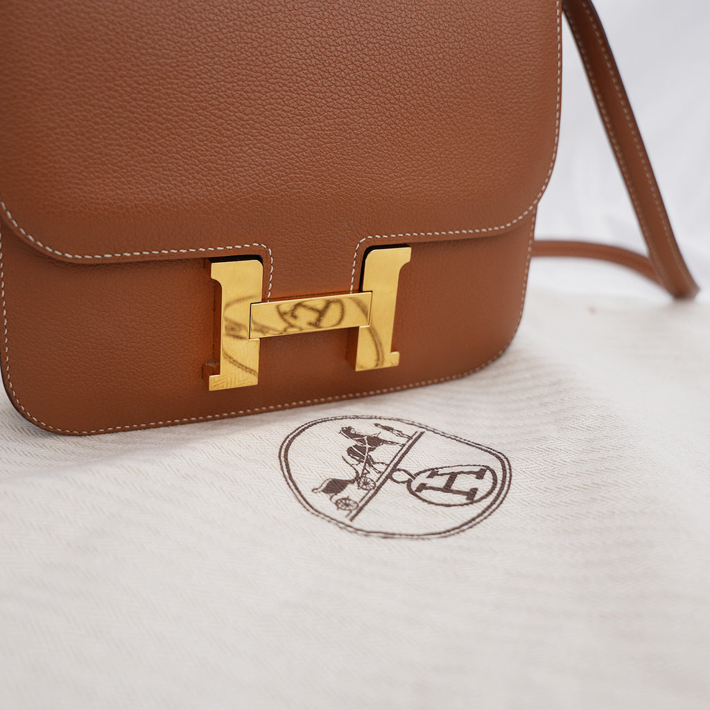 Hermès Constance 19 in Gold Barenia leather with gold hardware 
