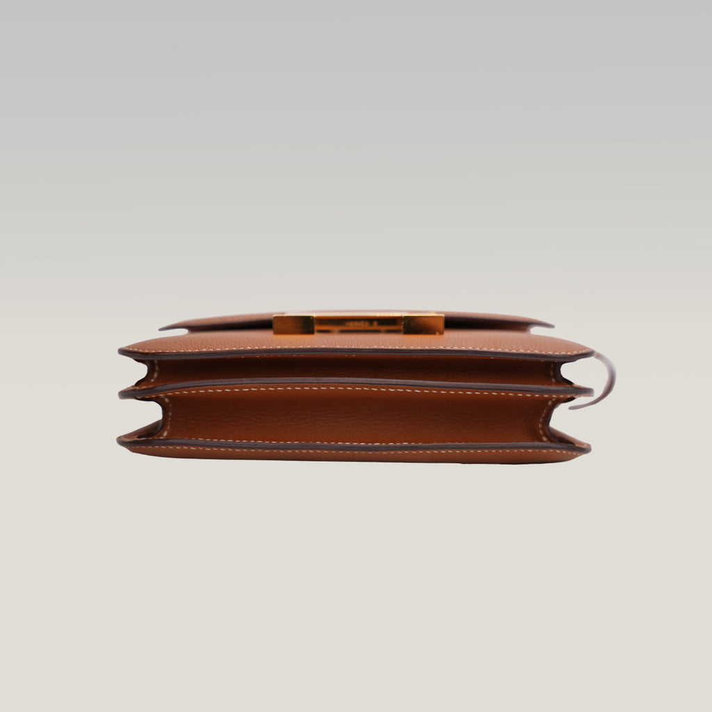 Hermès Constance 19 in Gold Barenia leather with gold hardware 