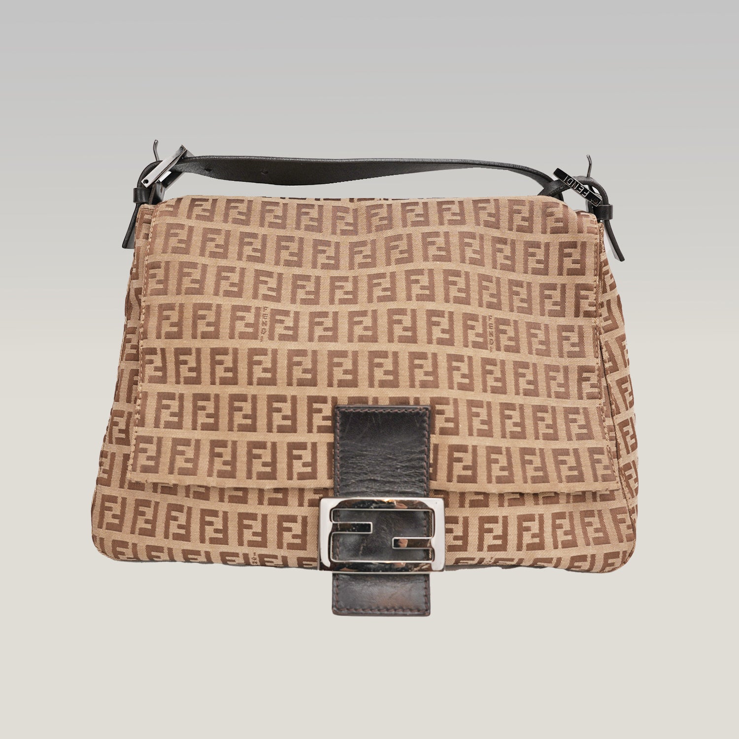 Fendi Baguette Vintage Zucca in Tela Monogramma Marrone con Pelle Nera