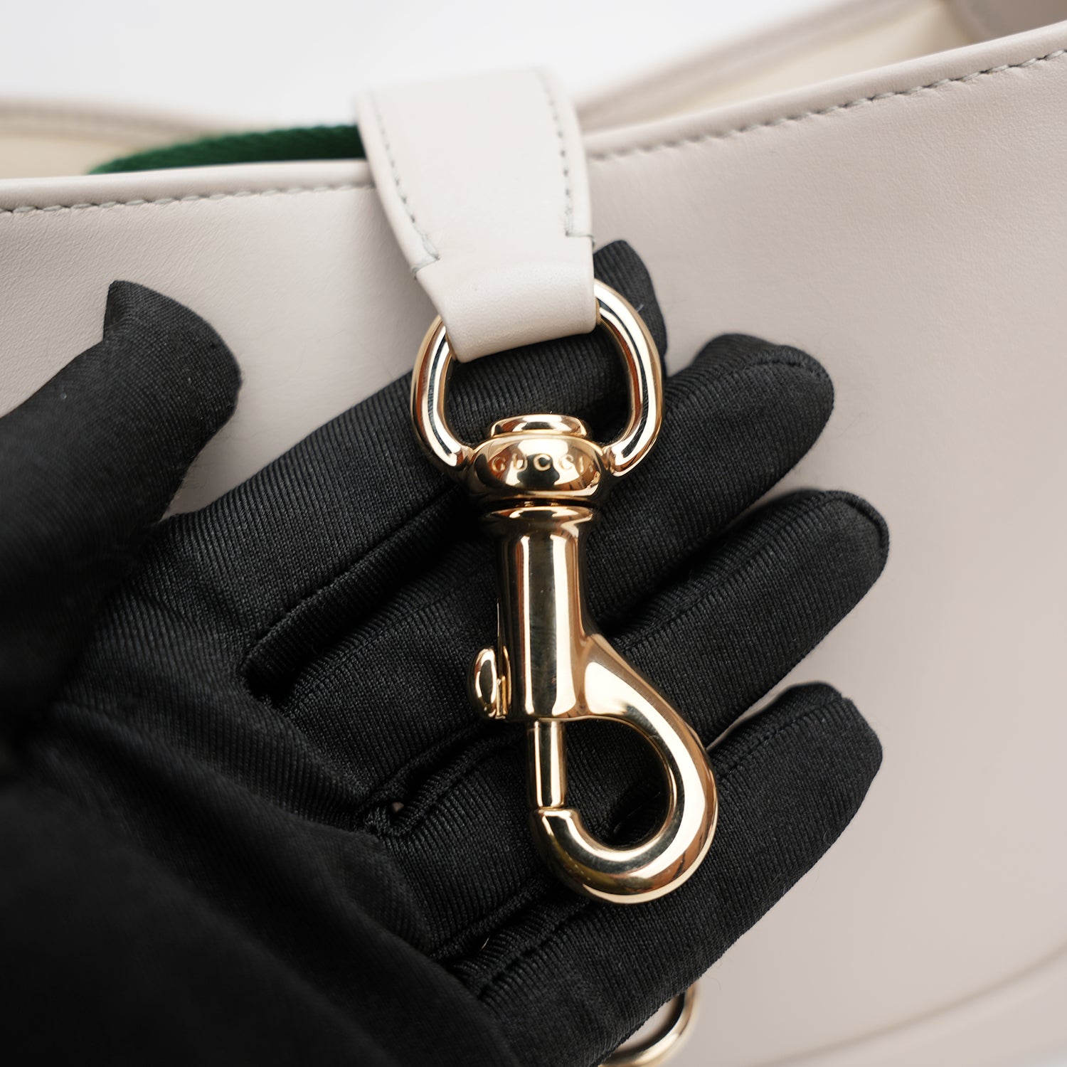 Gucci Jackie  borsa a spalla in pelle beige con chiusura piston