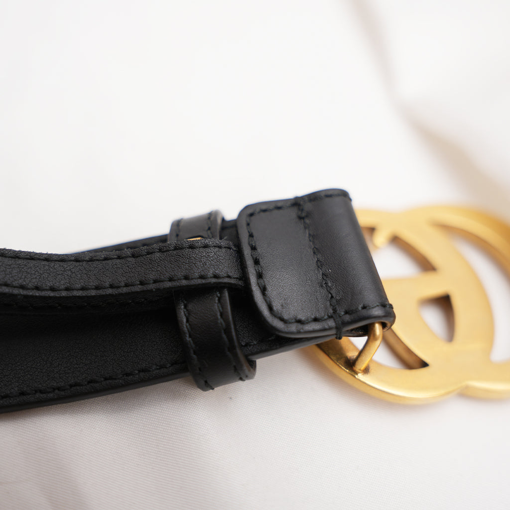 Gucci Women's Black Leather Belt with Vintage Gold Double G Buckle