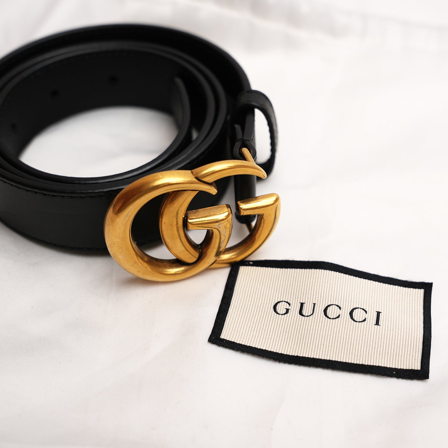 Gucci Women's Black Leather Belt with Vintage Gold Double G Buckle