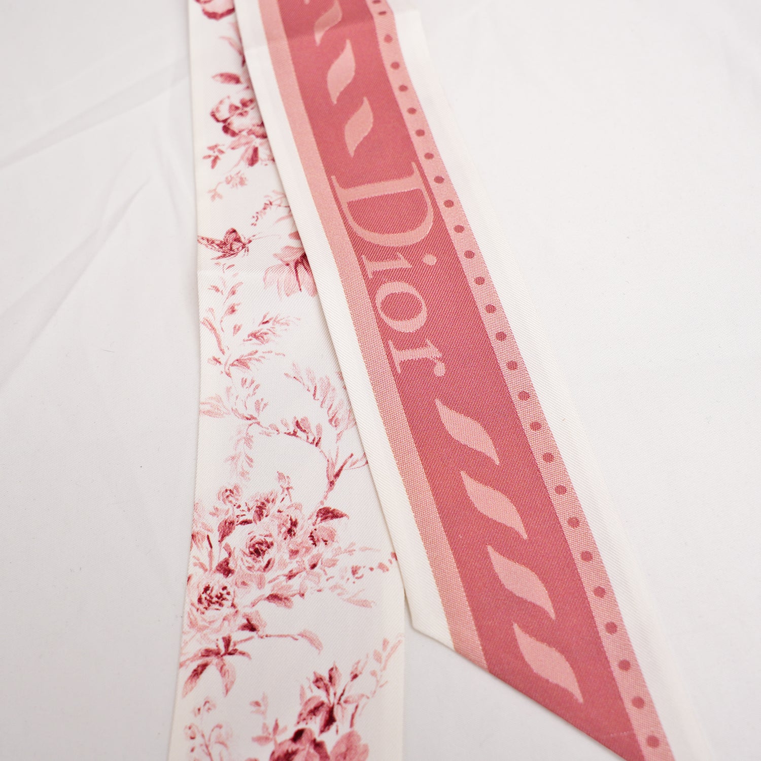 Dior Twilly in Seta Rosa con Motivo Floreale –Come Nuovo