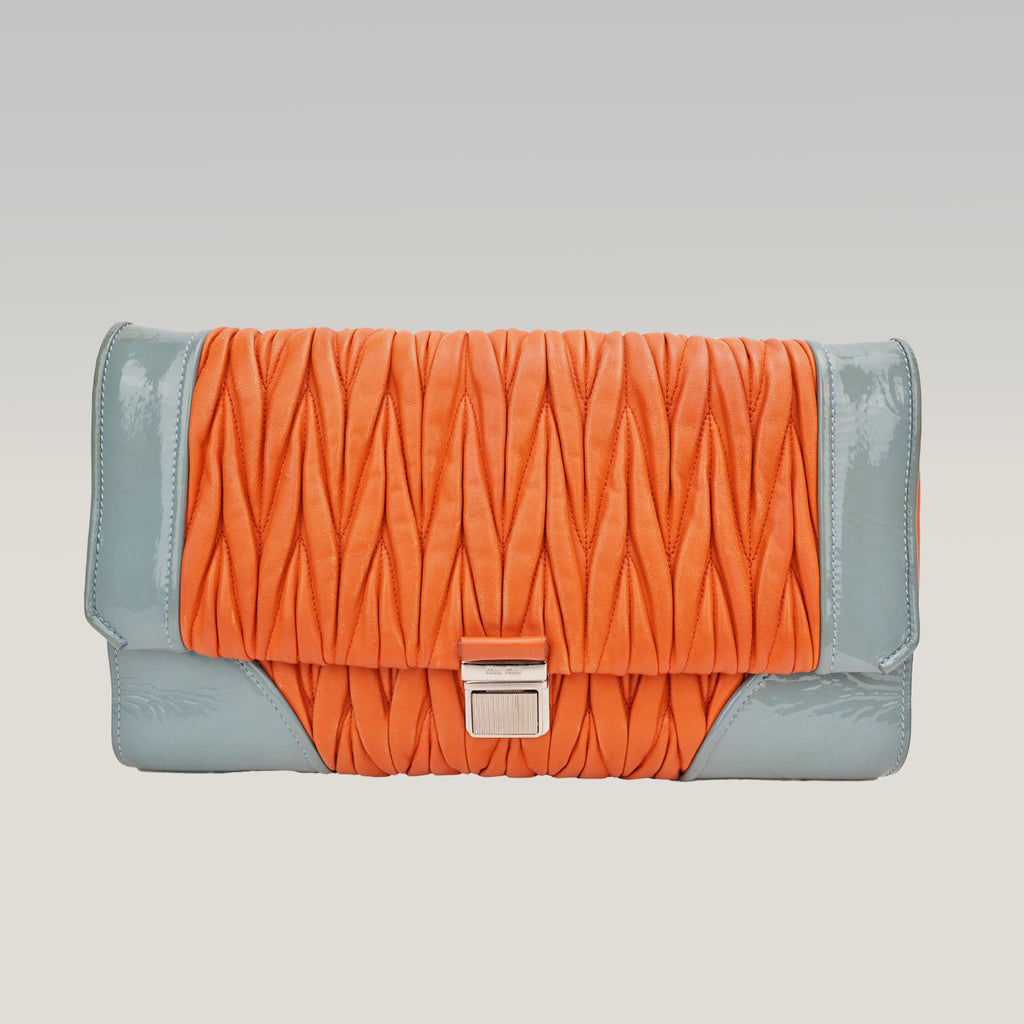 Miu Miu shoulder bag Matelassé in pelle arancione e azzurro chiaro