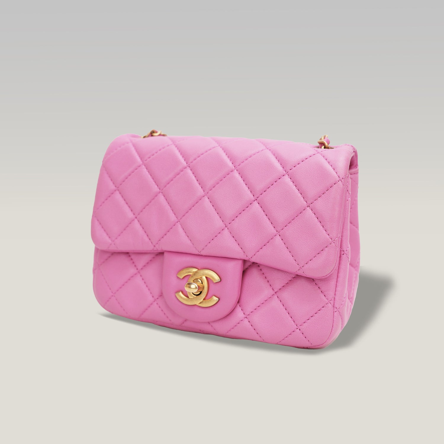 Chanel Classic Flap “Square” pink 