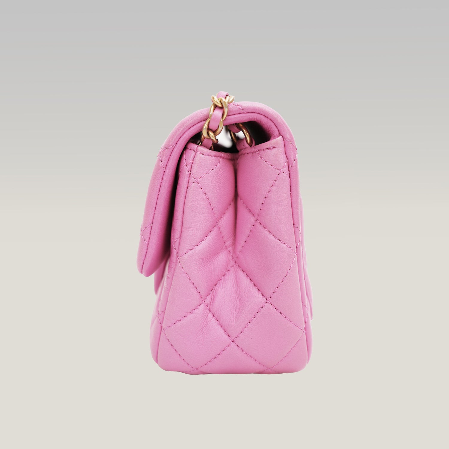 Chanel Classic Flap “Square” pink 