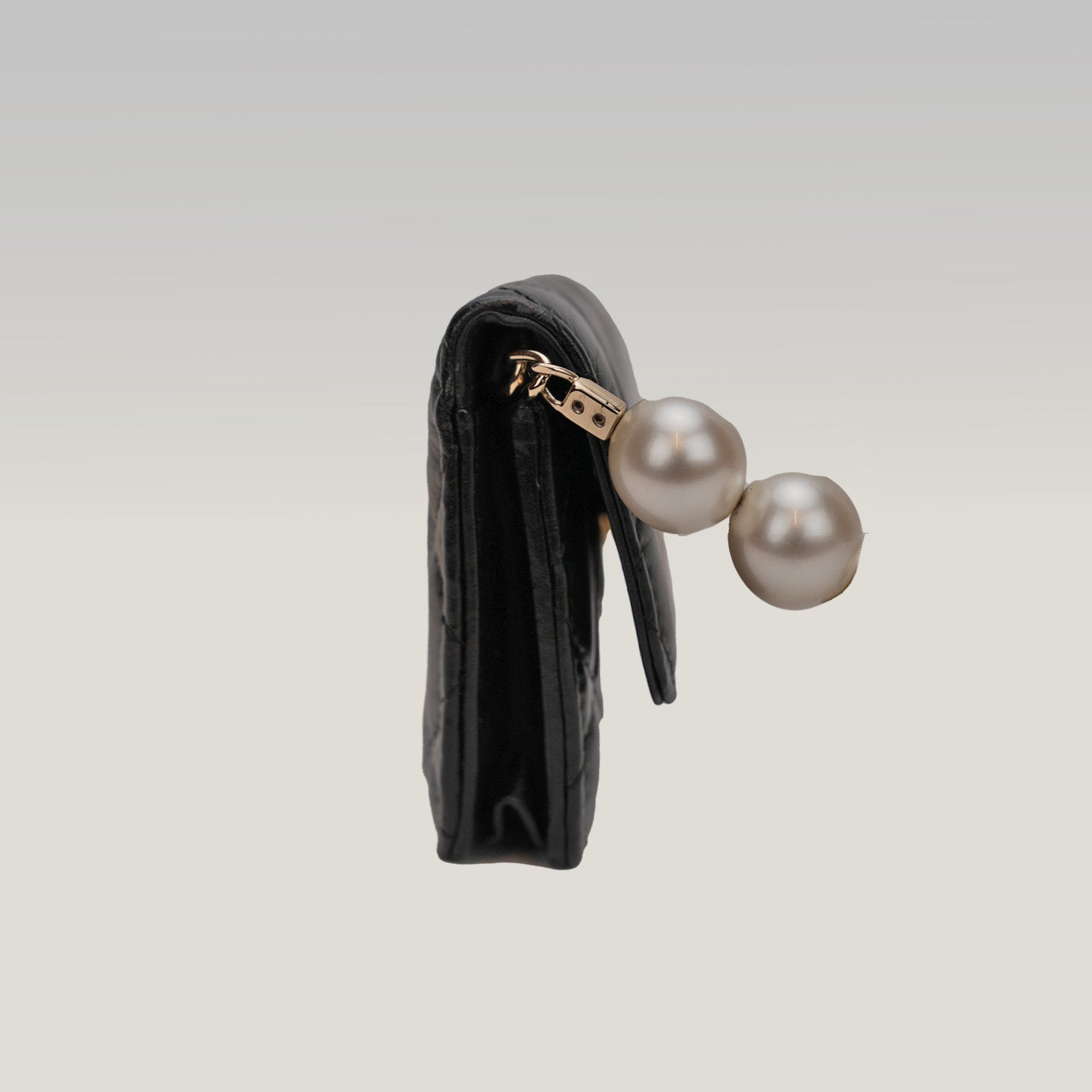 Chanel Wallet on Chain (WOC) Nero con Dettagli Perla