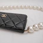 Chanel Wallet on Chain (WOC) Nero con Dettagli Perla