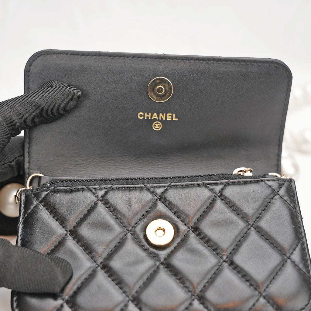 Chanel Wallet on Chain (WOC) Nero con Dettagli Perla