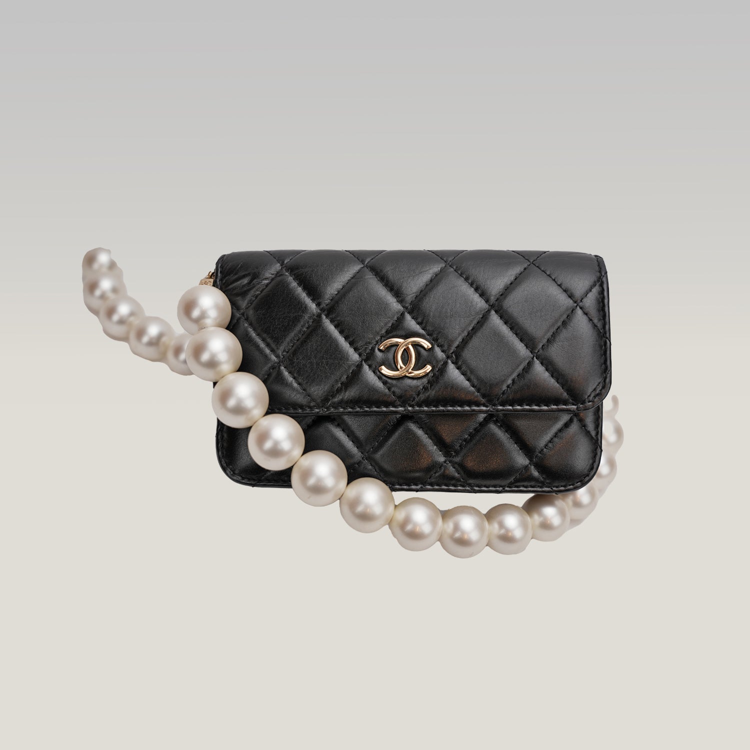 Chanel Wallet on Chain (WOC) Nero con Dettagli Perla
