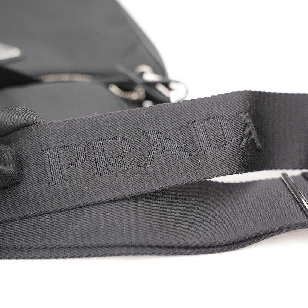 Prada Mini Hobo in Nylon Nero con Pouch e Tracolla