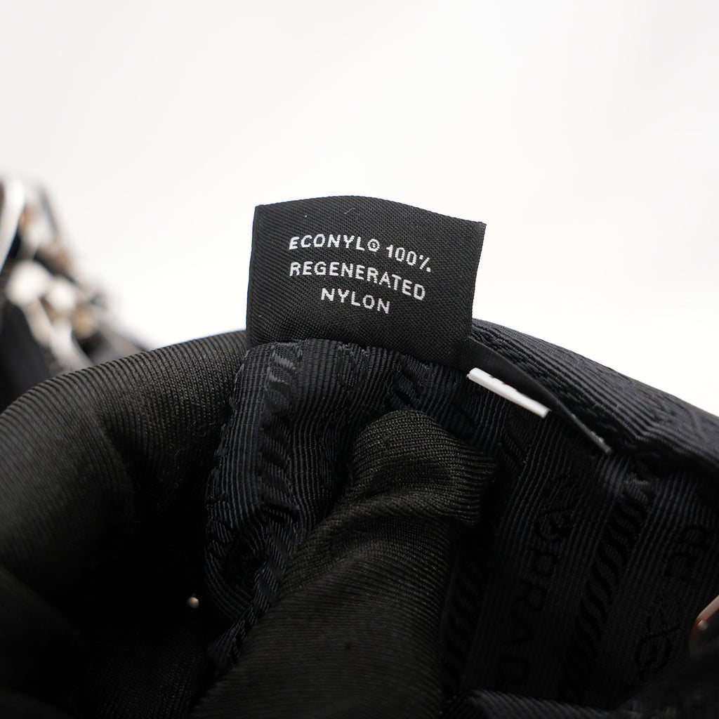 Prada Mini Hobo in Nylon Nero con Pouch e Tracolla