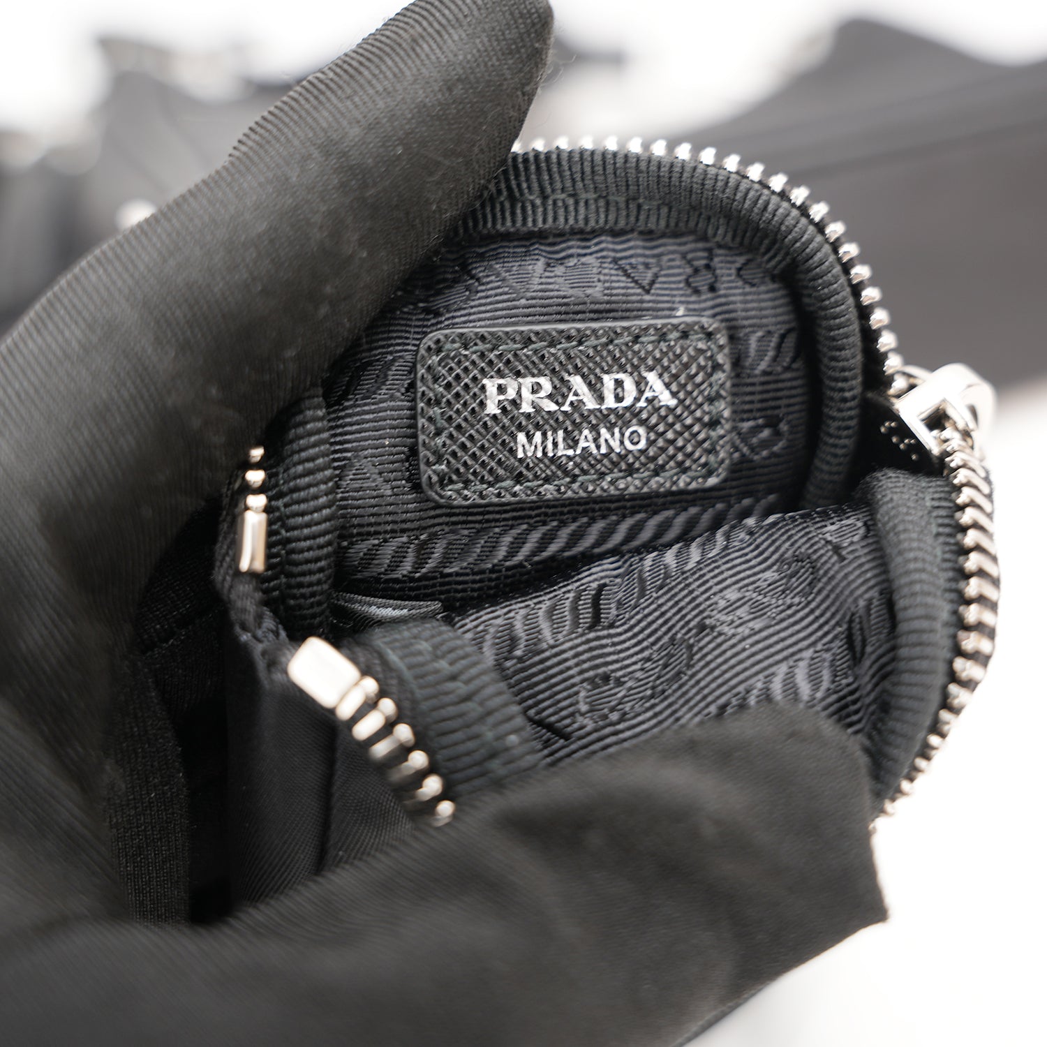 Prada Mini Hobo in Nylon Nero con Pouch e Tracolla