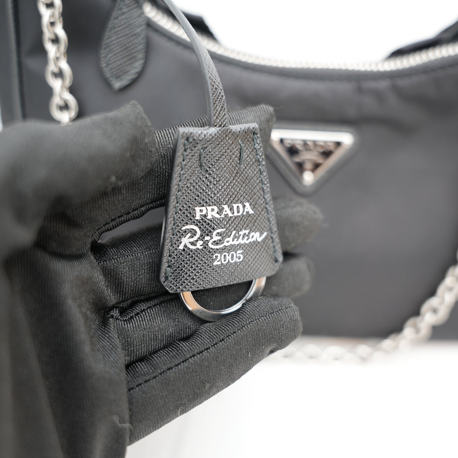 Prada Mini Hobo in Nylon Nero con Pouch e Tracolla