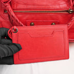 Balenciaga borsa Classic City rossa in pelle con tracolla – iconica