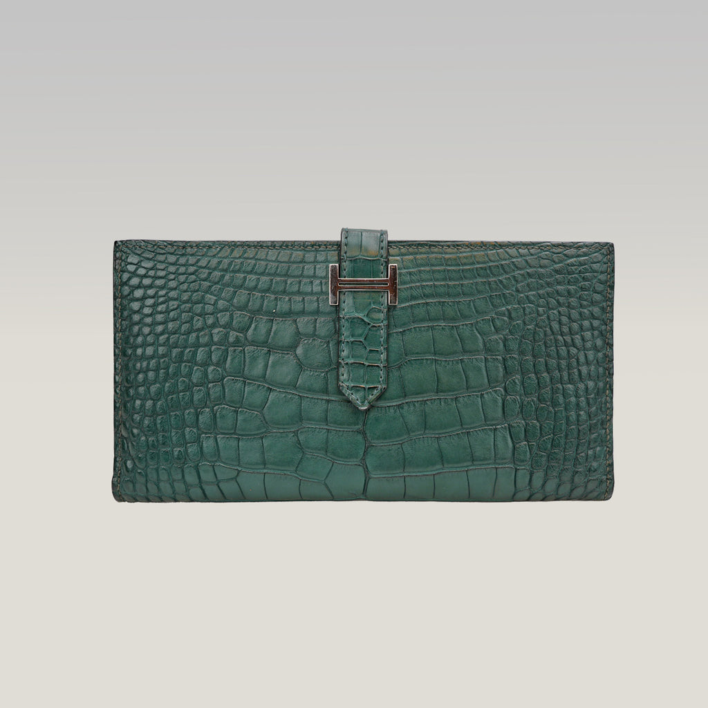 Hermès Béarn Emerald Green Crocodile Wallet with Silver Hardware 